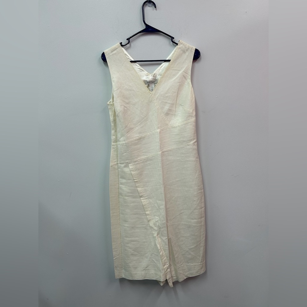 White House Black Market Cream V-Neck Dress Sz 10